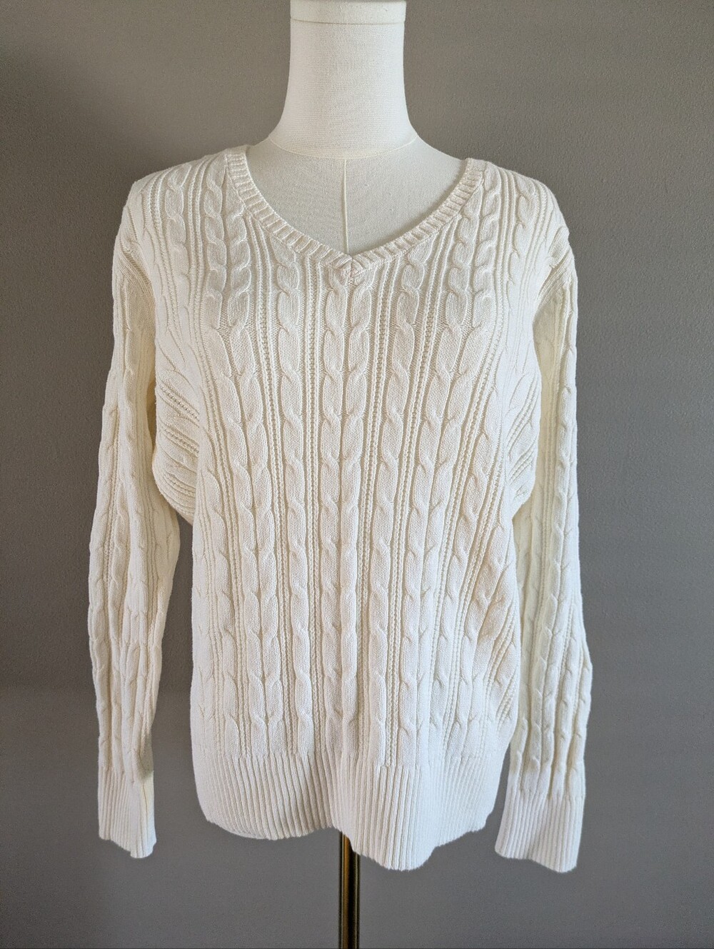 St. John's Bay White Cotton Blend Cable Knit V-Neck Pullover Sweater Large